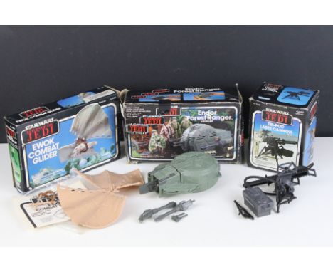 Star Wars - Three boxed Return Of The Jedi accessories and vehicles to include Kenner Ewok Combat Glider (complete with instr