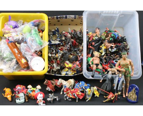 Collection of circa 1990s onwards plastic figures and accessories to include various Knights figures featuring Schleich, WWE 