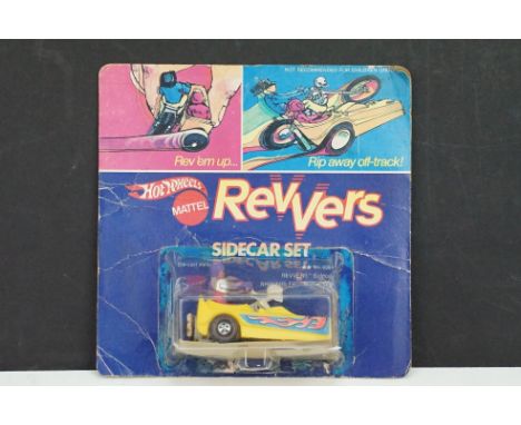 Carded Mattel Hot Wheels Revvers Sidecar redline Set No 6984 Revver Sidecar in yellow main body and rider in red with silver 