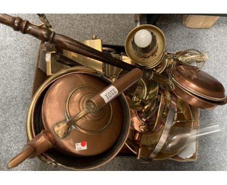 A QUANTITY OF COPPER AND BRASS, including a brass horse and carriage; two copper kettles; a copper bed warming pan; a brass j