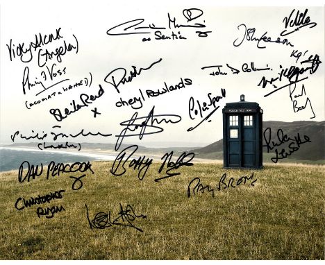 Dr Who 16x12 multi signed photo signed by 18 stars from the iconic BBC SCI Fi series includes Philip Voss, Prentis Hancock, F