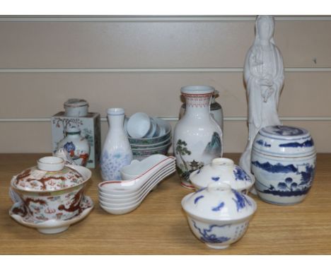 A Chinese blue and white barrel-shaped pot and cover and a quantity of Asian ceramics, various, including an export tea caddy