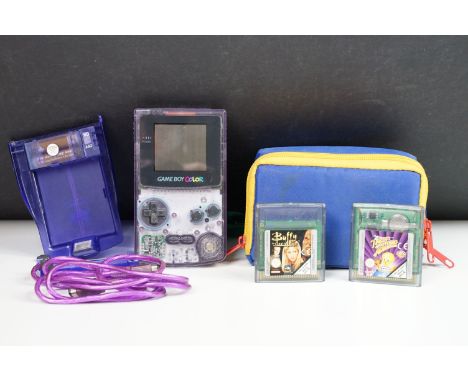 Retro Gaming - Nintendo Game Boy Color CGB-001 handheld games console with 3 x Gameboy games featuring Tweety's High Flying A