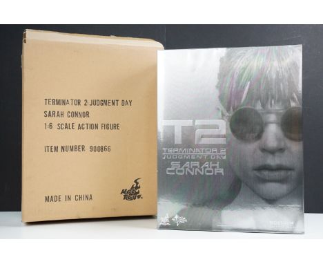 Boxed Hot Toys Movie Masterpiece Terminator 2 Judgement Day Sarah Connor 1/6 scale action figure, contained within original s