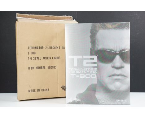 Boxed Hot Toys Movie Masterpiece Terminator 2 Judgement Day MMS117 T-800 Terminator 1/6 scale action figure, contained within