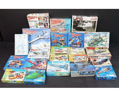 Collection of 22 boxed Thunderbirds and UFO related items to include plastic model kits and diecast models featuring 3 x Band