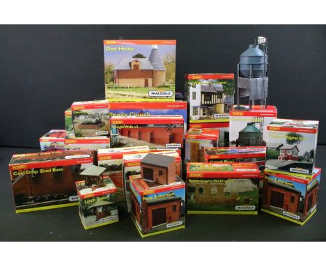 22 Boxed Hornby Skaledale OO gauge trackside buildings to include R8553 Holy Trinity Church, R8711 Cement Hopper, R8559 JW Ru