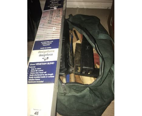 1 CANVAS BAG OF TOOLS, RADIO, VENETIAN BLIND