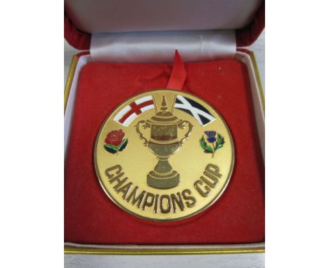 LIVERPOOL - CELTIC 1988 Gold coloured metal medal with case presented to referee Neil Midgley. The medal is for the Champions