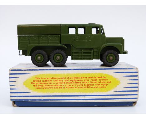 Dinky Supertoys diecast model Medium Artillery Tractor 689, in original box