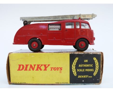 Dinky Toys diecast model Fire Engine with Extending Ladder 955, in original box