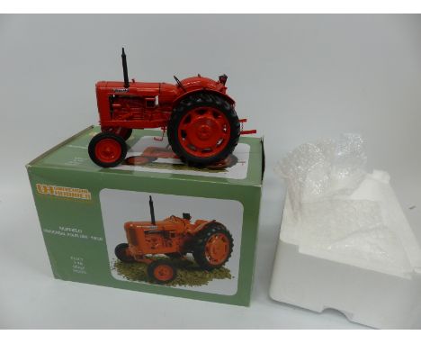 Universal Hobbies 1:16 scale diecast model Nuffield Universal Four DM 1958, in original box