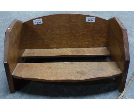 An oak Arts and Crafts book trough (H20 x L40cm) 