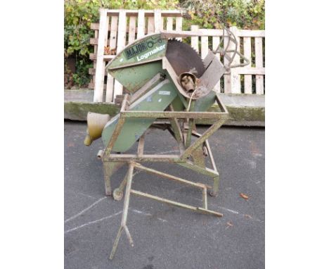 A Major tractor driven sawbench