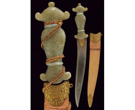 dating: 19th Century provenance: India, Slightly curved, double-edged blade, in fine damask, with base decorated with golden 