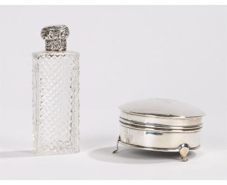 George V silver trinket box, Birmingham 1916, maker A & J Zimmerman Ltd, of circular form the domed lid monogrammed KH, openi