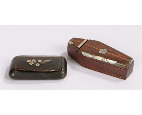Two snuff boxes, a horn snuff box the lid with stylised floral inlay, 6.5cm wide and a Victorian snuff box in the form of a c
