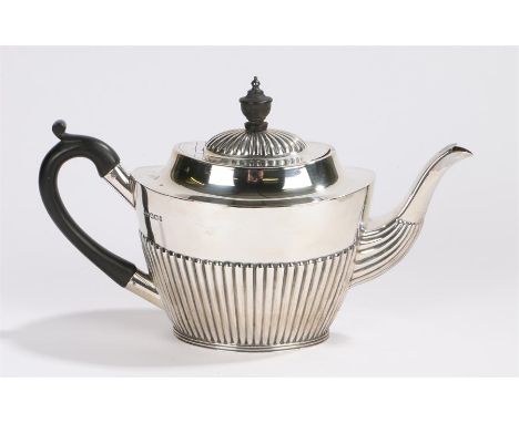 Edward VII silver teapot Sheffield 1901 maker Mappin and Webb, with ebony handle and finial, gadrooned domed hinged lid and g