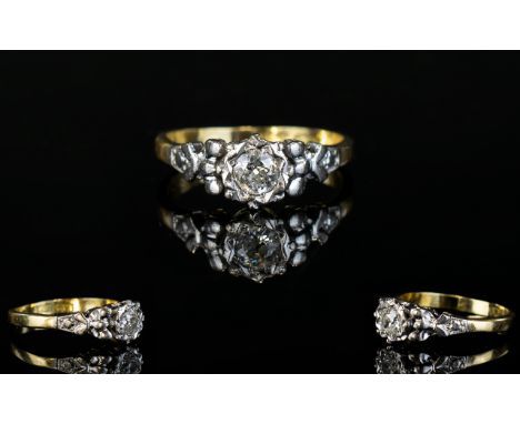 18ct Gold and Platinum Set Single Stone Diamond Ring. Diamonds of Good Colour and Clarity. Est Diamond Weight 0.30 pts. Ring 