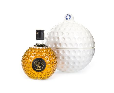 OLD ST ANDREWS BLEND (ICE BUCKET PRESENTATION) Blended Scotch Whisky 70cl, 40% volume, in golf ball ice bucket.