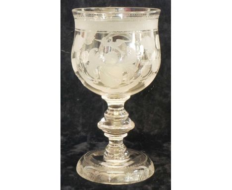 Commemorative Shakespeare glass goblet Commemorative Shakespeare glass goblet, engraved with motto, coat of arms and portrait