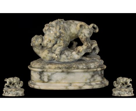 French Antique Period - Fine and Impressive Marble Sculpture, Depicting a Male Lion and Lioness, In Fighting Positions. Raise