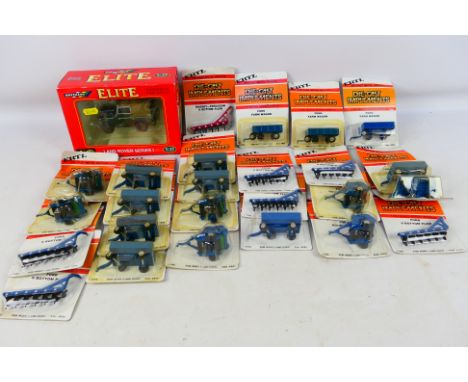 Britains - ERTL - A boxed 1/32 scale Elite Land Rover Series 1. Items appears mint in an excellent box. Also a quantity of 1/