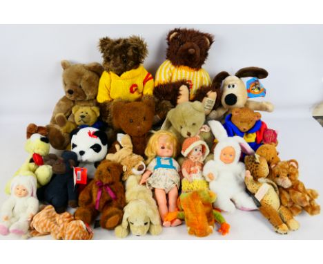 Giorgio - Aardman - Soft Toys - An assortment of mixed soft toys and dolls to include a pair of Giorgio Bears; 1997 & 2004, a