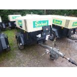 Ingersoll Rand R1090F 741 towable compressor (2007), VIN no. SC2741FXX7Y424707, indicated hours 3195