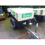 Ingersoll Rand R1090F 741 towable compressor (2007), VIN no. SC2741FXX7Y424712, indicated hours 5172