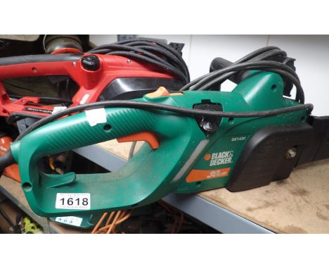 Black &amp; Decker 1430 electric chainsaw. Not available for in-house P&amp;P 