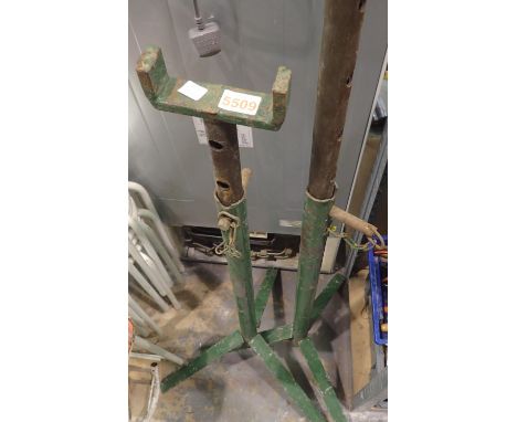 Two steel extending girder props, extends 100 - 140 cm. Not available for in-house P&amp;P 