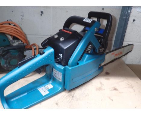 Makita DS340 petrol chainsaw. Not available for in-house P&amp;P 