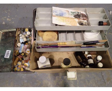 Plastic toolbox with artist material contents to include a tin of powder paints. Not available for in-house P&amp;P 