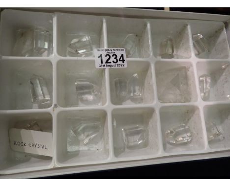Geological samples including Agate. P&amp;P Group 1 (£14+VAT for the first lot and £1+VAT for subsequent lots) 