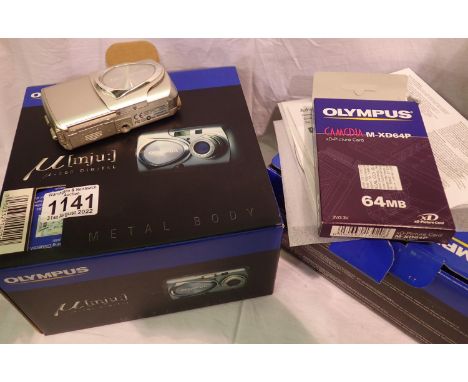 Boxed Olympus digital camera with accessories. P&amp;P Group 2 (£18+VAT for the first lot and £3+VAT for subsequent lots) 