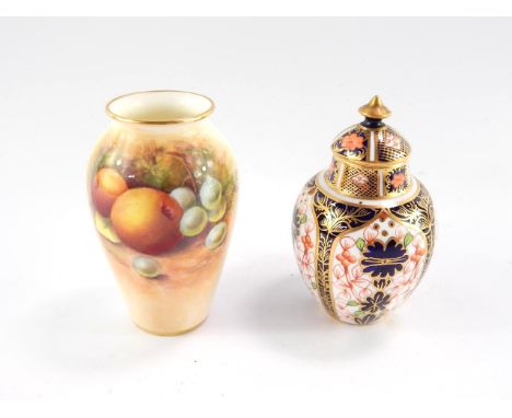 A Royal Crown Derby porcelain 19thC vase and cover, decorated in the Old Imari pattern, 11cm high, and a Royal Worcester porc