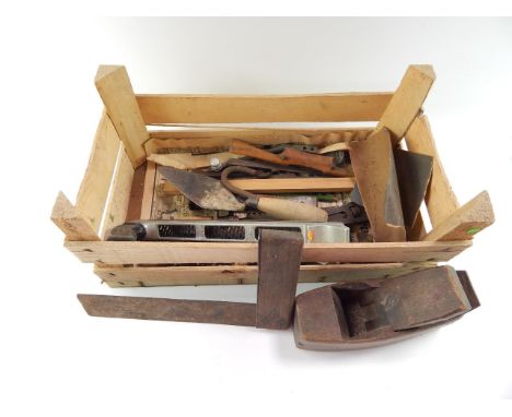 A Stanley shaper No 491, moulding plane, W.H.S. cement trowel and sundry tools, (qty).