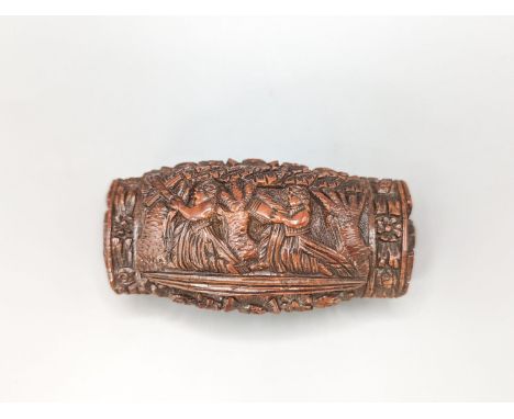 An early 19th century coquilla nut snuff box, 7.5cm