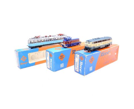 Roco HO gauge model railway diesel and electric locomotives, three including ref. 43525 DB class ET91 railcar no. 491 001-4; 