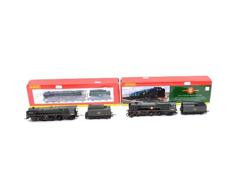 Hornby OO gauge model railway steam locomotives and tenders, including ref. R2169 BR 4-6-2 Merchant Navy class 'Clan Line' no