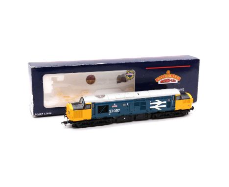 Bachmann OO gauge model railway diesel electric locomotive, ref. 32-781DS BR Co-Co class 37 'Viking' no. 37057, DCC sound, bo