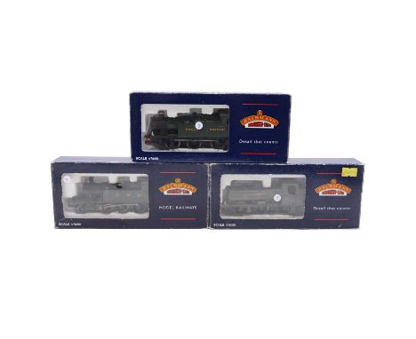 Bachmann OO gauge model railway locomotives, three including ref. 32-200B GWR 0-6-0 class 8750 Pannier tank locomotive no.371