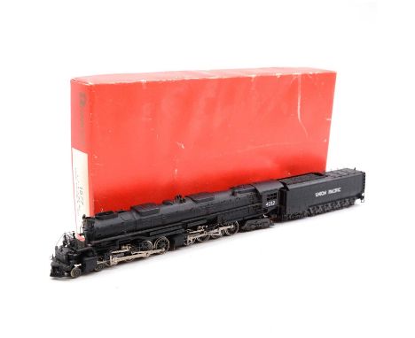 Rivarossi HO gauge model railway steam locomotive and tender, ref. 1577 UP 4-8-8-4 'Big Boy' no. 4022, boxed