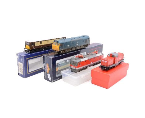 Bachmann, Lima and other HO/OO gauge model railway diesel locomotives, four including Bachmann ref. 32-412 BR Bo-Bo class 25 