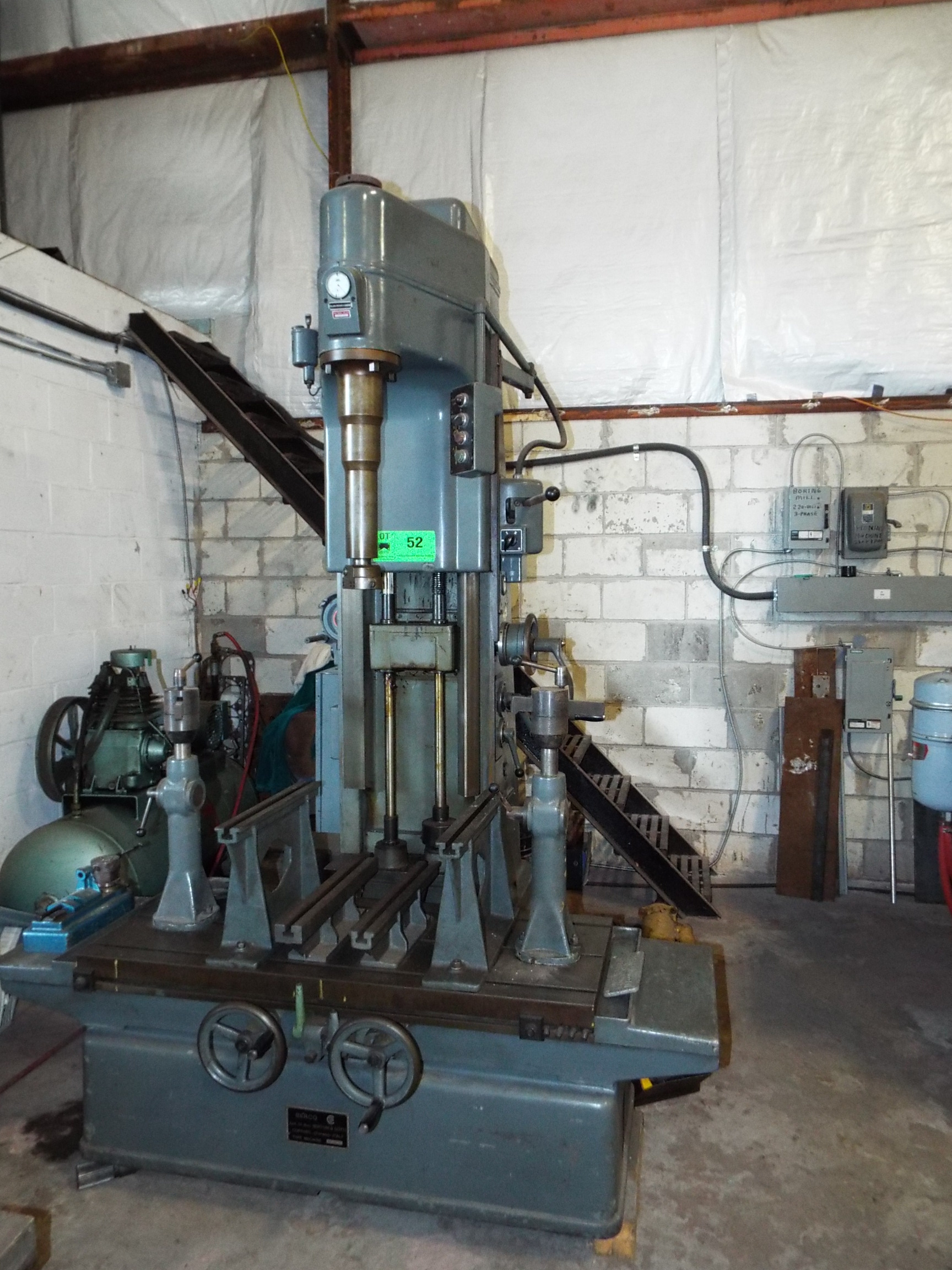 BERCO AC750A Cylinder boring machine with 1.218" 12.625" boring range