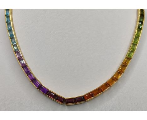 Collier, Regenbogen-Verlauf, mit 30 Schmucksteinen im Treppenschliff, unter anderem Citrine, Blautopase, Amethyste und Perido