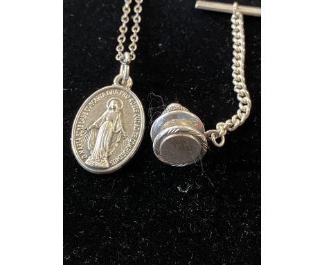A 925 silver pendant and chain and a 925 silver tie pin 