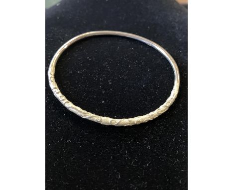 A 925 silver bangle 