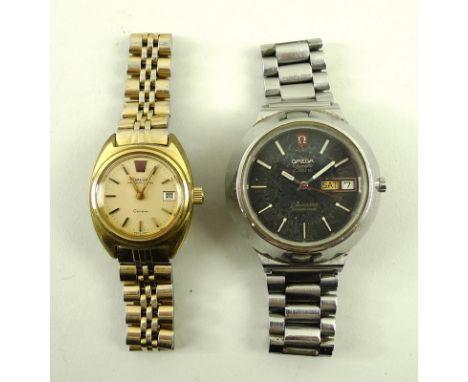 A gentleman's Omega Seamaster Chronometer steel cased wristwatch, Electronic f300Hz, with day and date apertures, on a steel 